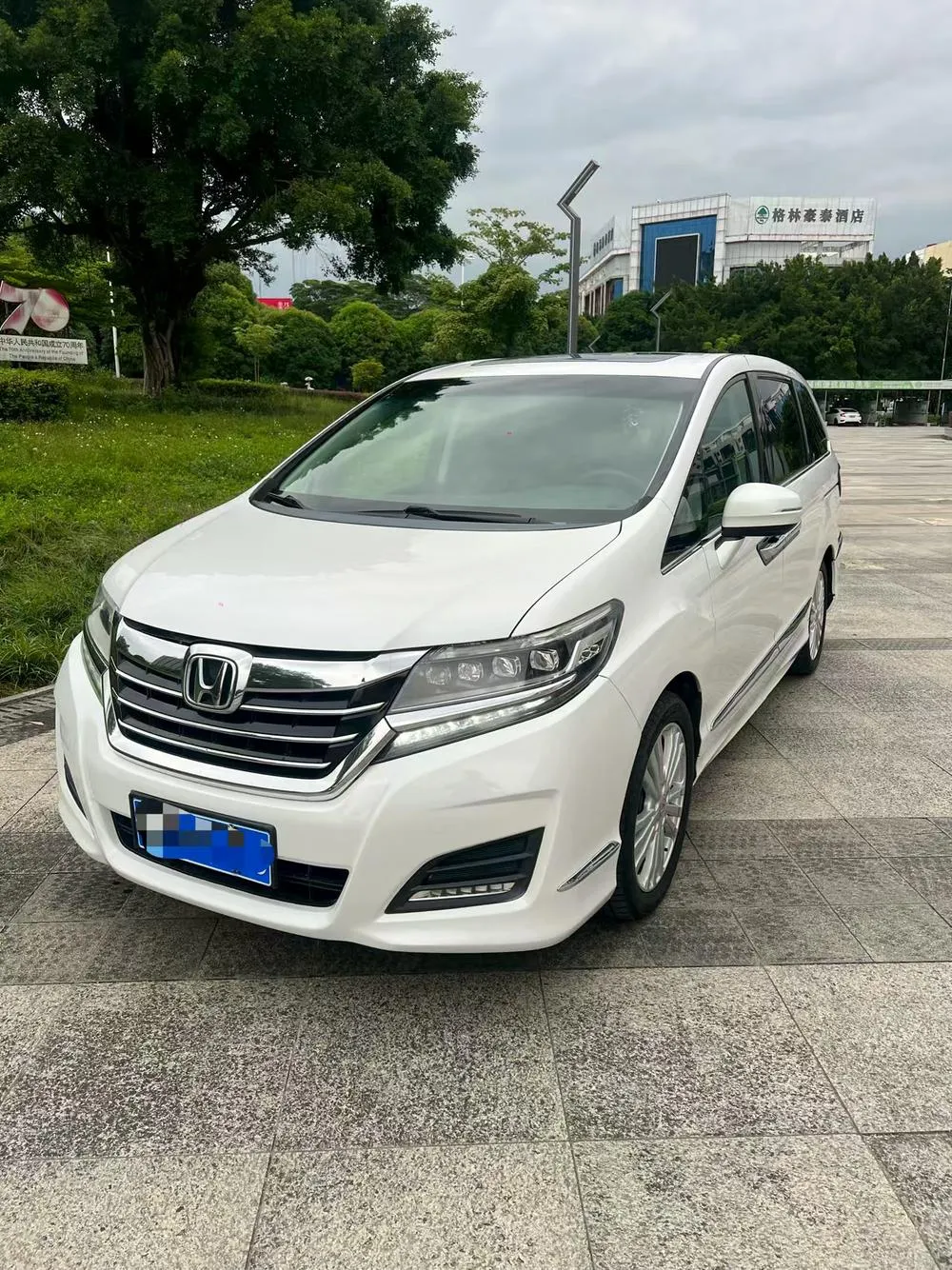 Honda Elysion, 2016