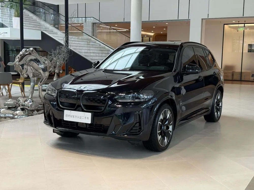 BMW iX3, 2024