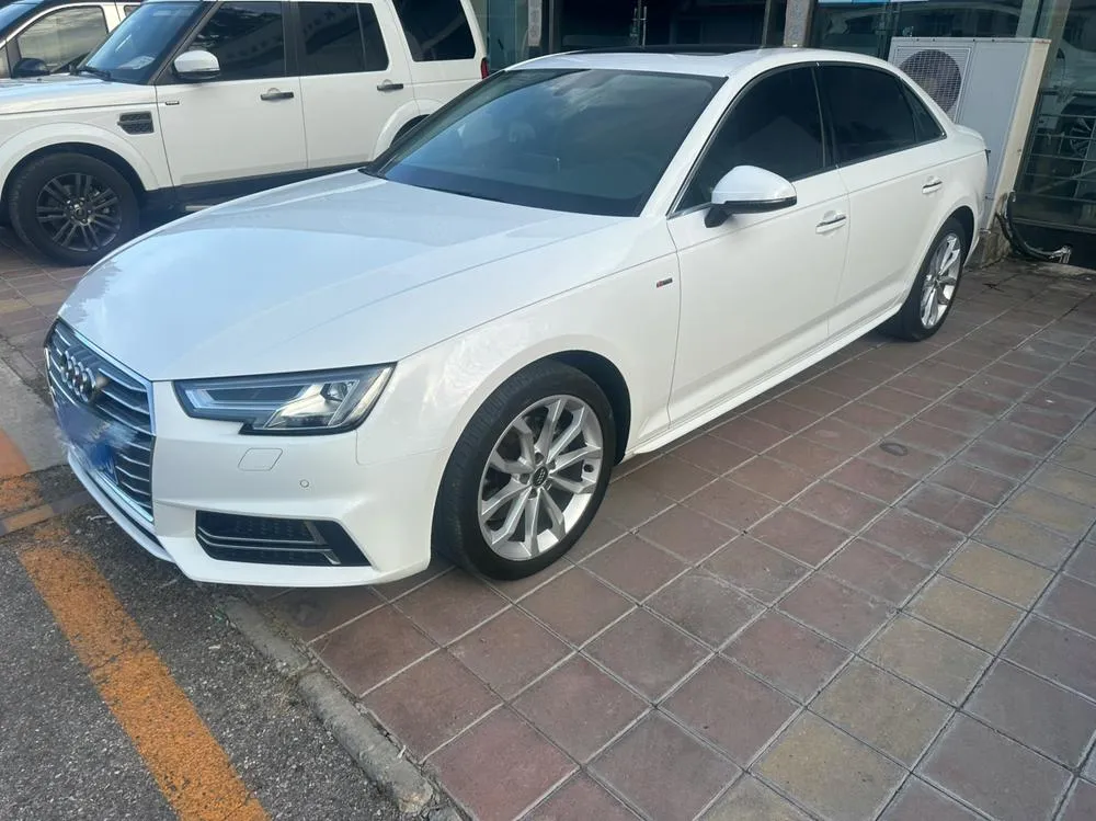Audi A4L, 2018