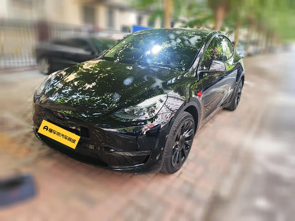 Tesla Model Y, 2023