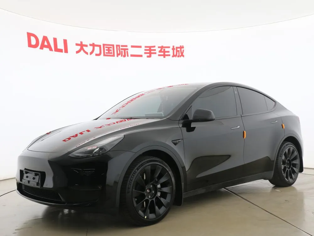 Tesla Model Y, 2023