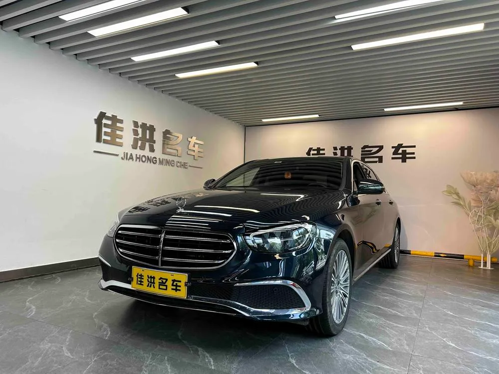 Mercedes-Benz E-Class, 2022