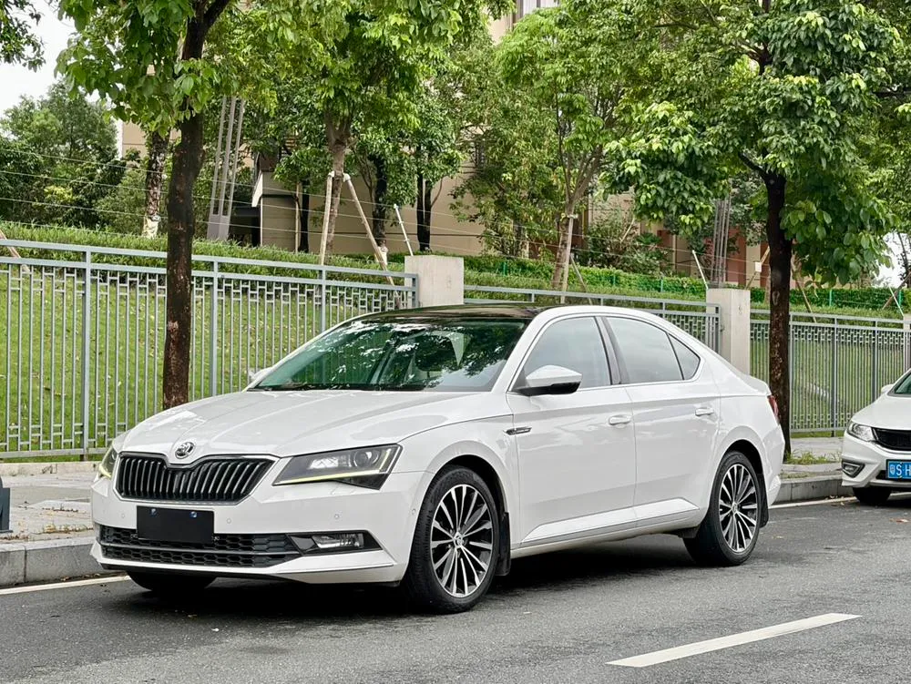 Skoda Superb, 2016