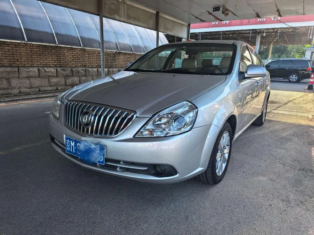 Buick Excelle, 2013