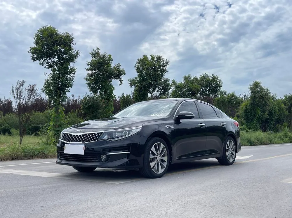 Kia K5, 2016