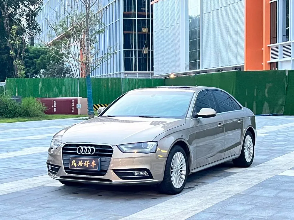 Audi A4L, 2013