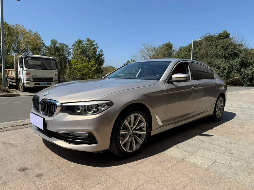 BMW 5-Series, 2018