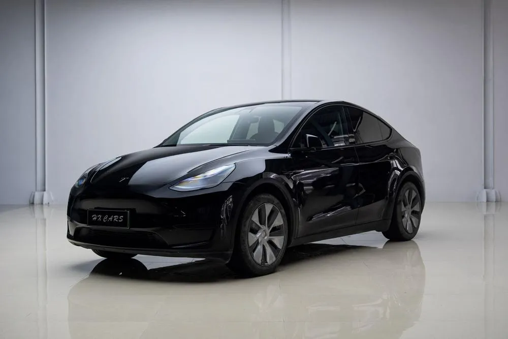 Tesla Model Y, 2022