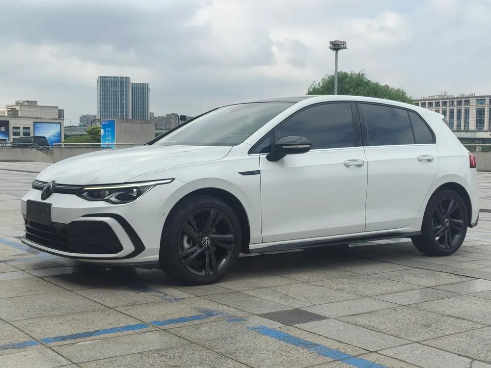 Volkswagen Golf, 2021