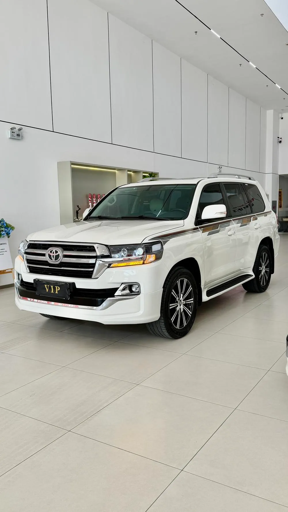 Toyota Land Cruiser (Import), 2015