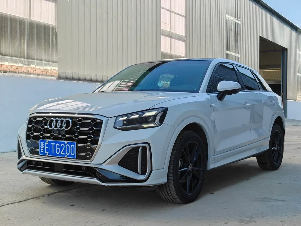 Audi Q2L, 2022