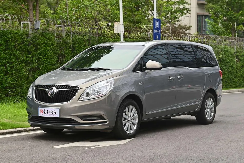 Buick GL8, 2018