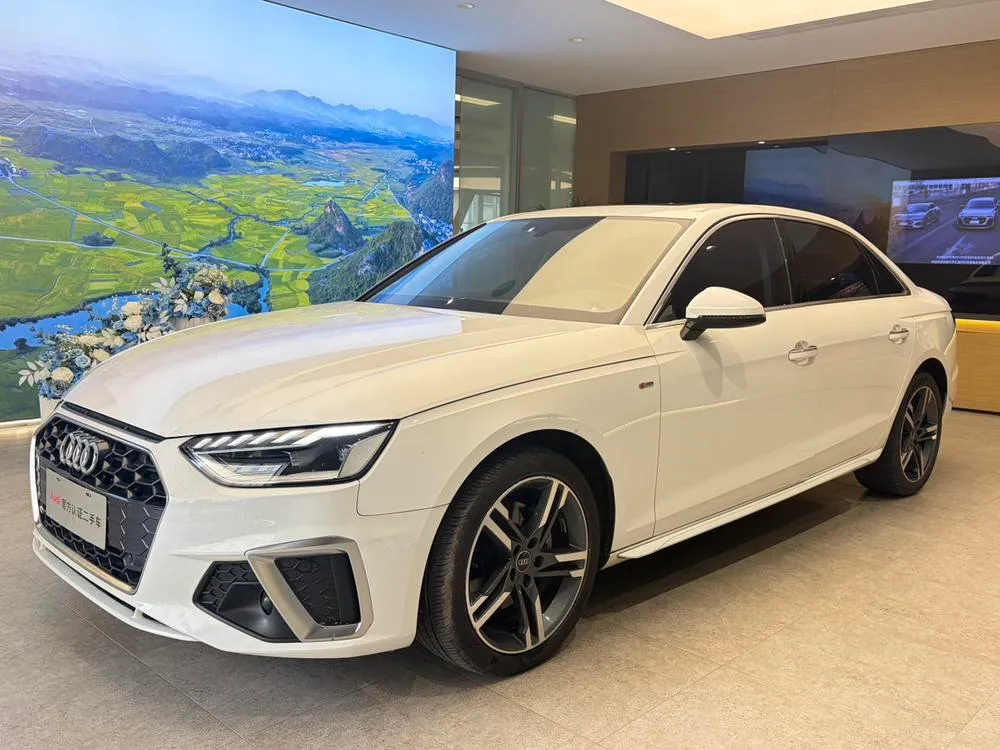 Audi A4L, 2022