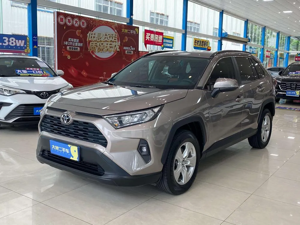 Toyota RAV4, 2023