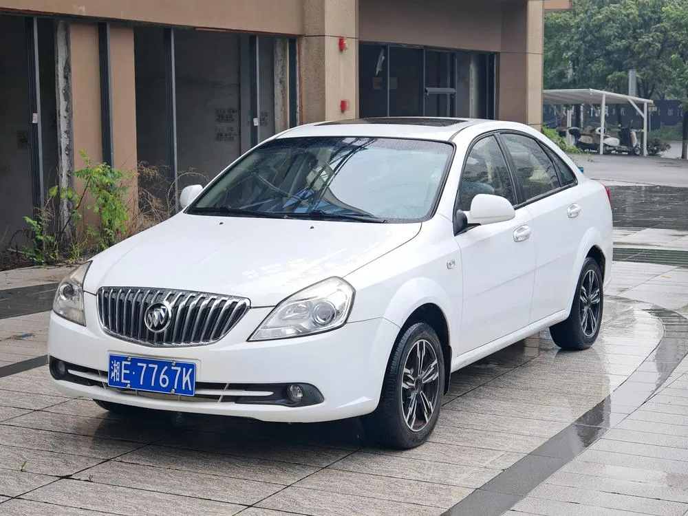 Buick Excelle, 2013