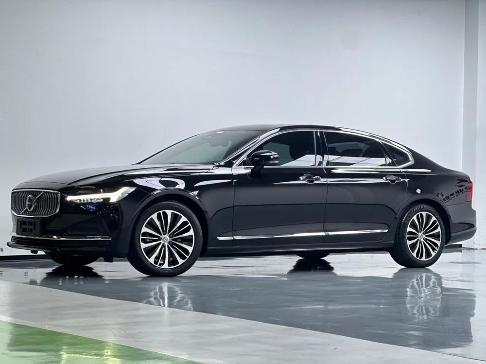 Volvo S90, 2023
