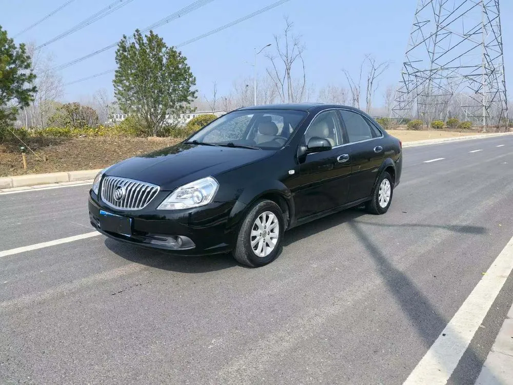 Buick Excelle, 2013