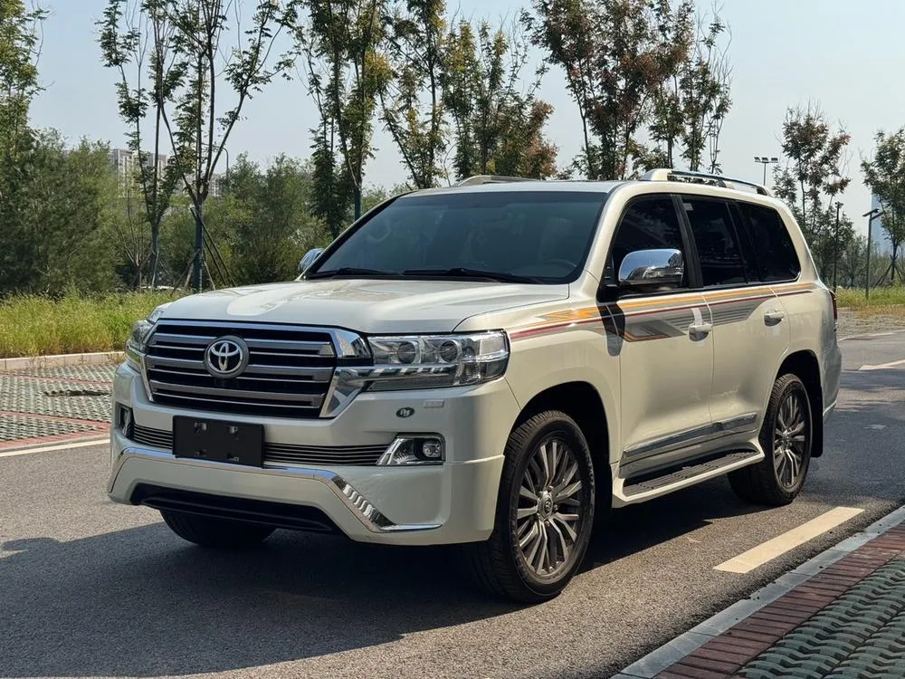 Toyota Land Cruiser (Import), 2017