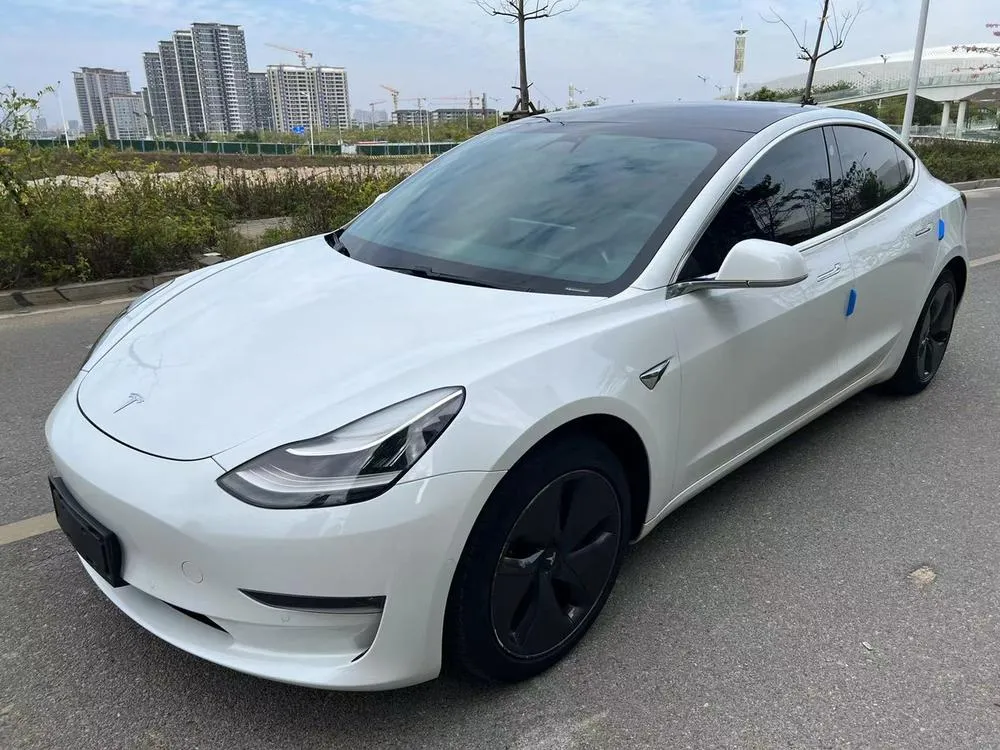 Tesla Model 3, 2020