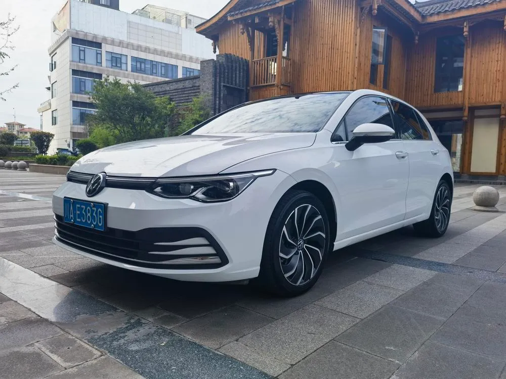 Volkswagen Golf, 2021