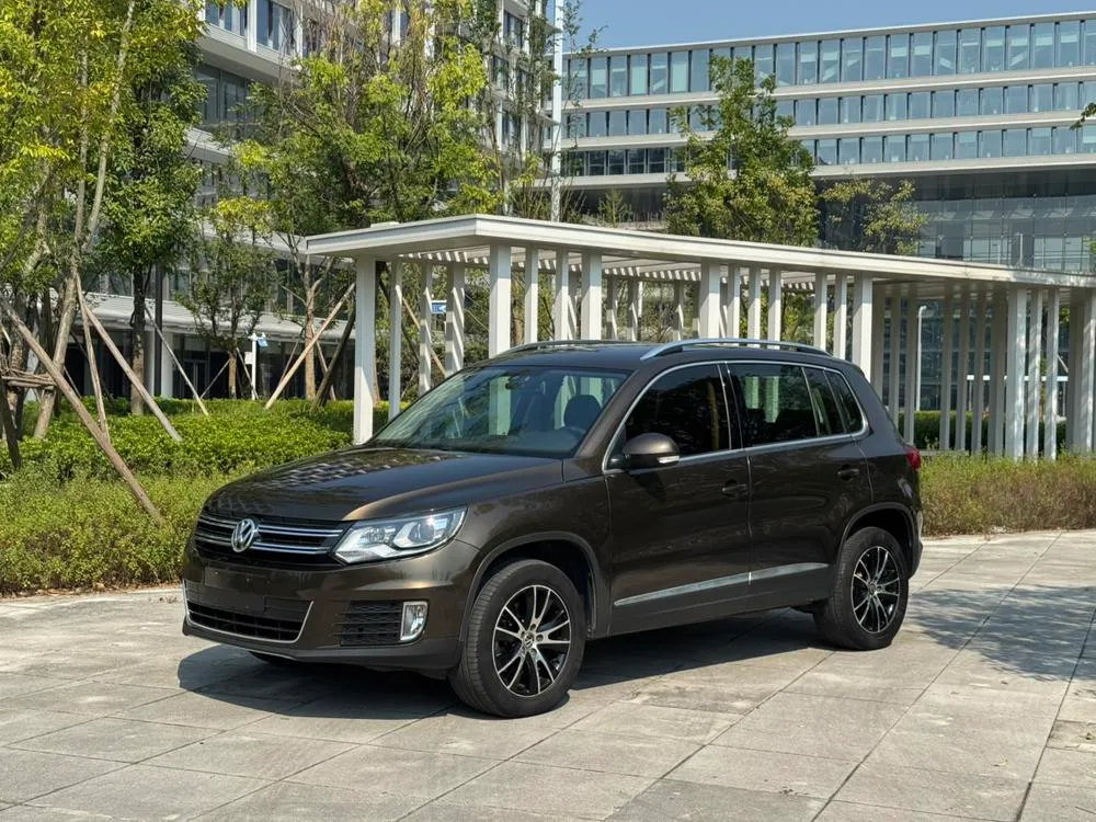 Volkswagen Tiguan 1.8TSI Auto 2WD Luxury Version, 2015 — фото 1