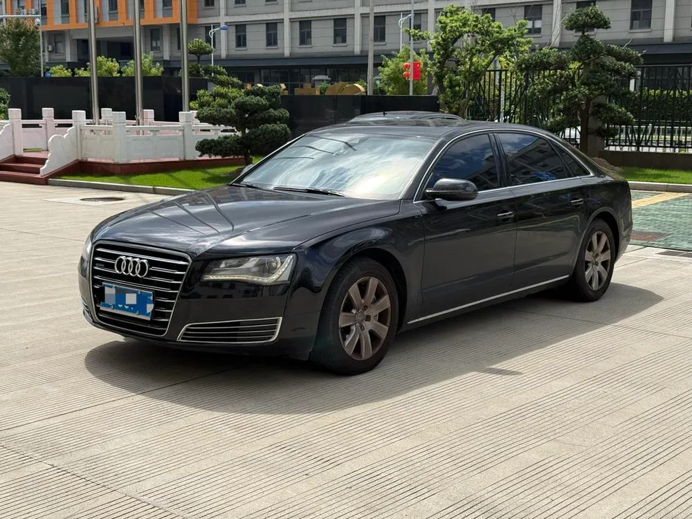Audi A8, 2013