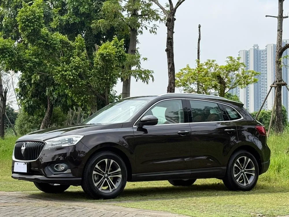Borgward BX7, 2016