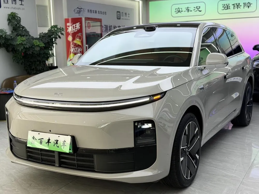 Li Auto L6, 2025