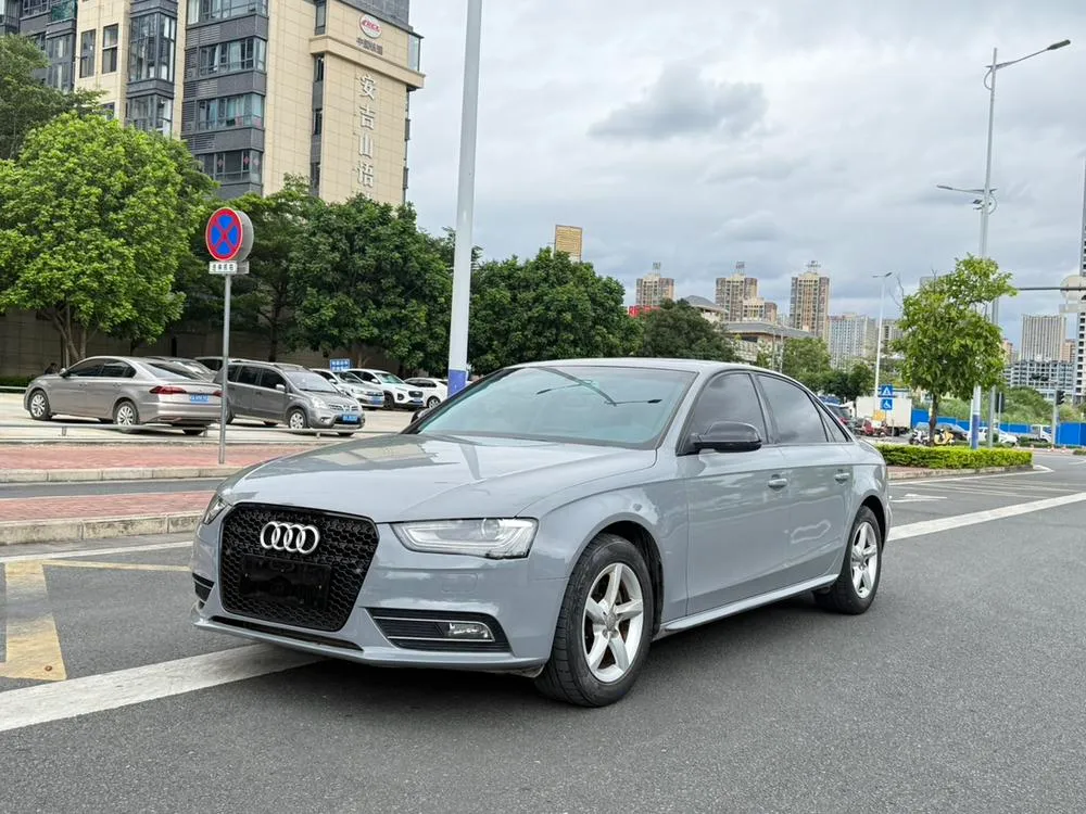 Audi A4L, 2015