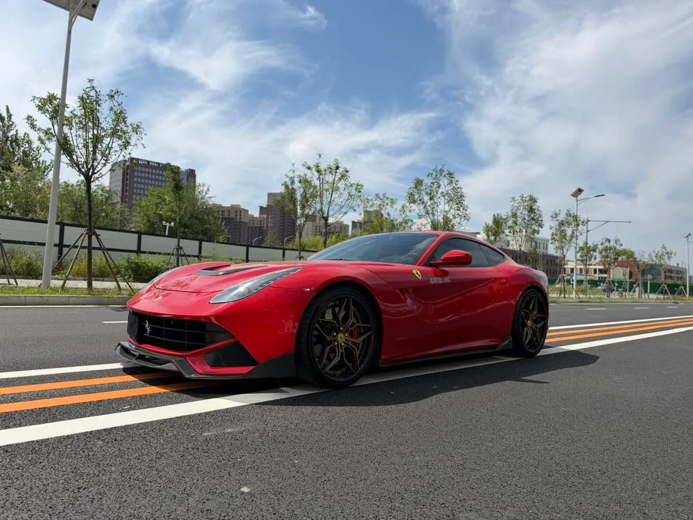 Ferrari F12berlinetta, 2013