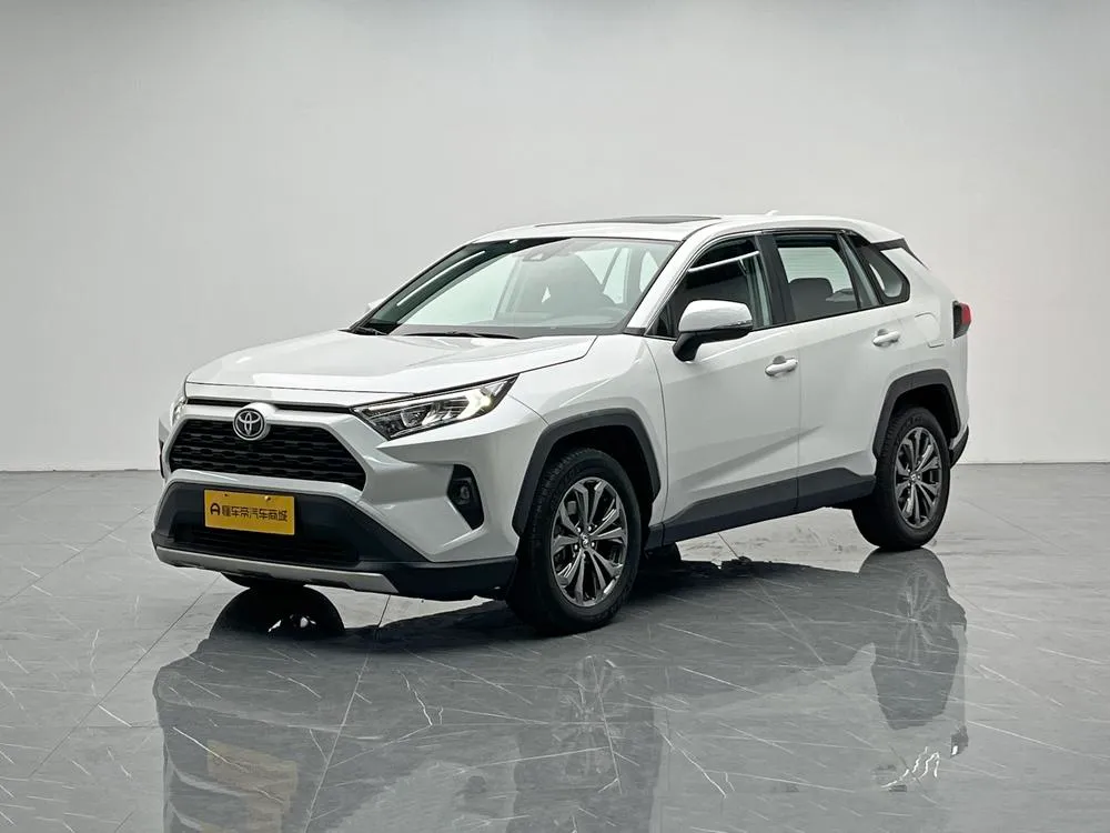 Toyota RAV4, 2023