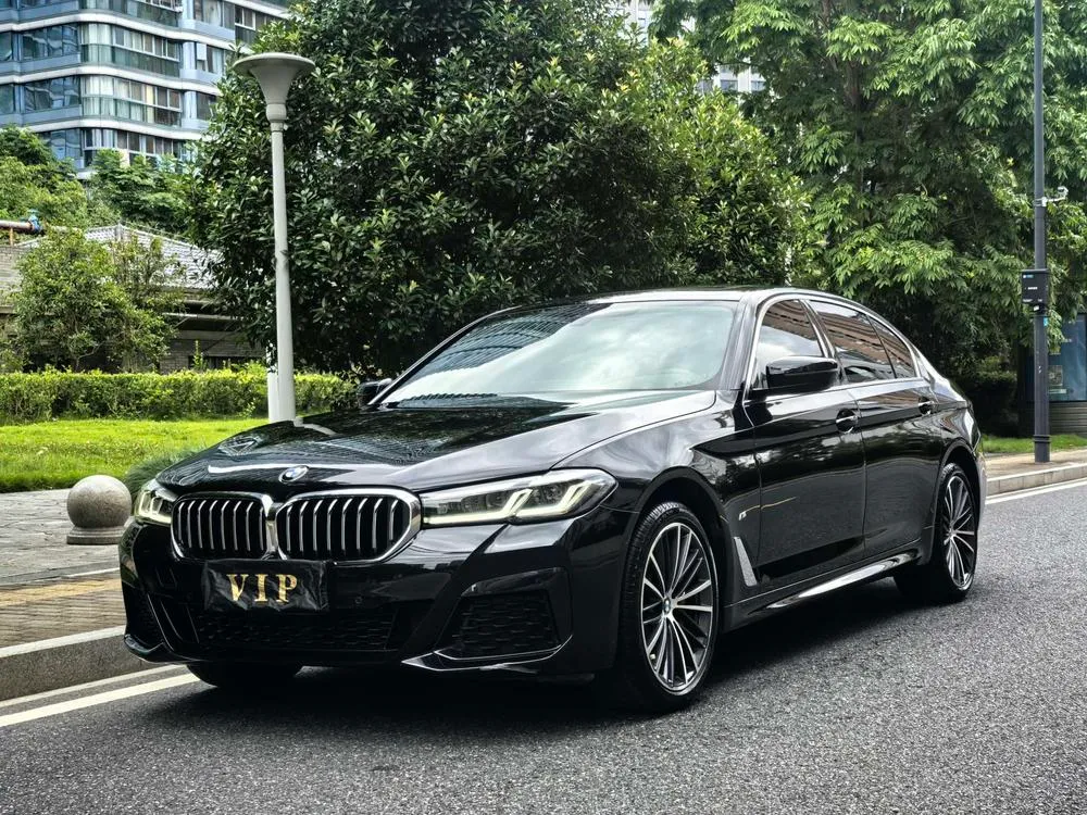 BMW 5-Series, 2023
