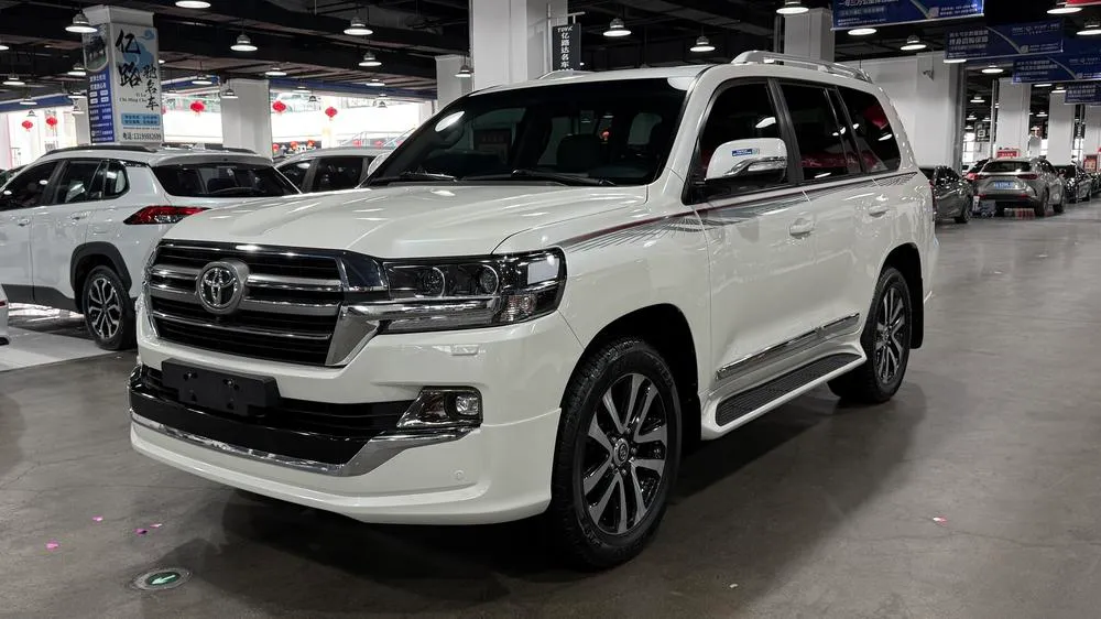 Toyota Land Cruiser (Import), 2019