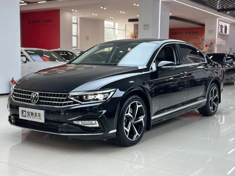 Volkswagen Magotan, 2023