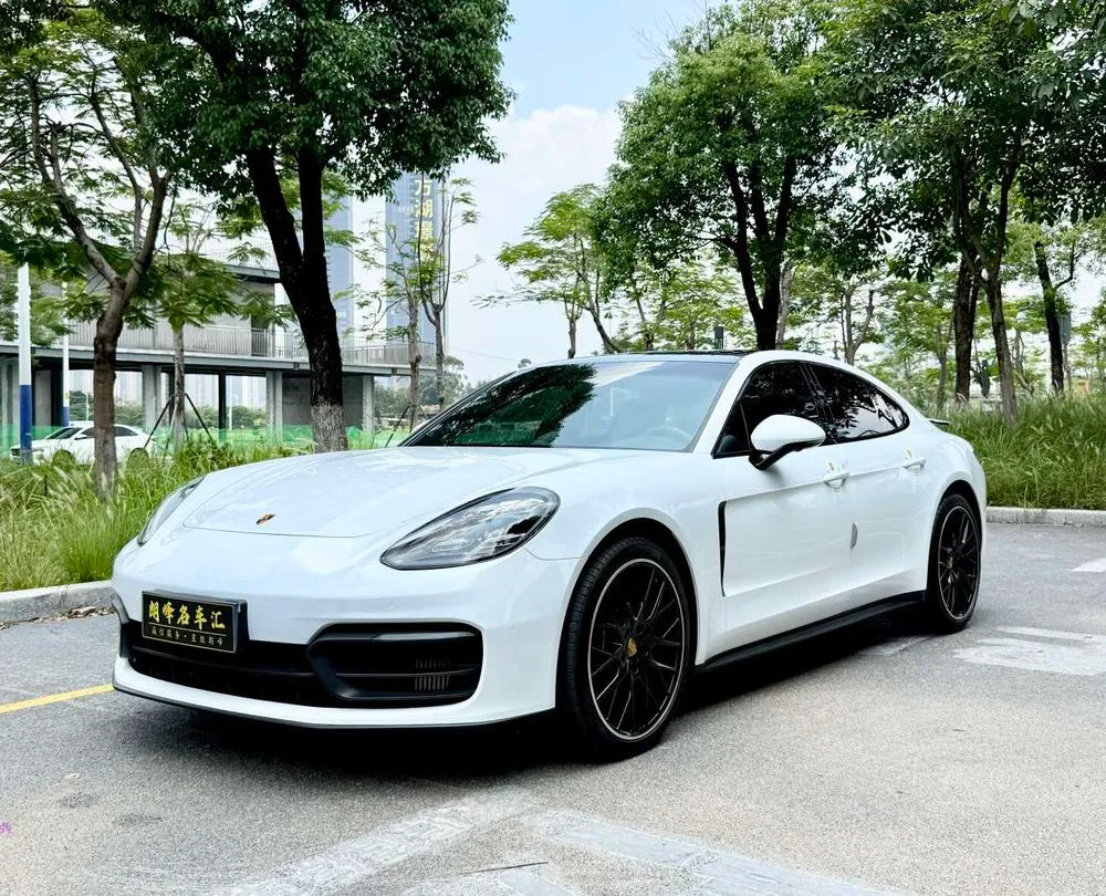 Porsche Panamera, 2023