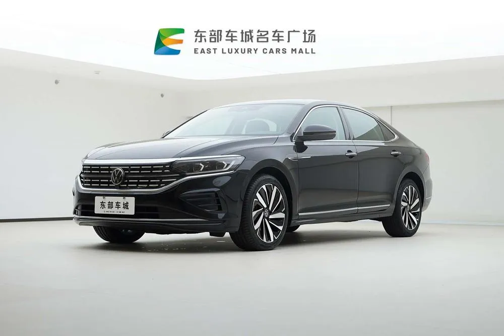Volkswagen Passat, 2022