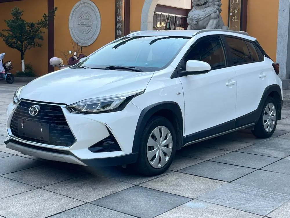 Toyota Yaris L Elite Stylish X 1.5L CVT Leading Edition, 2020 — фото 1