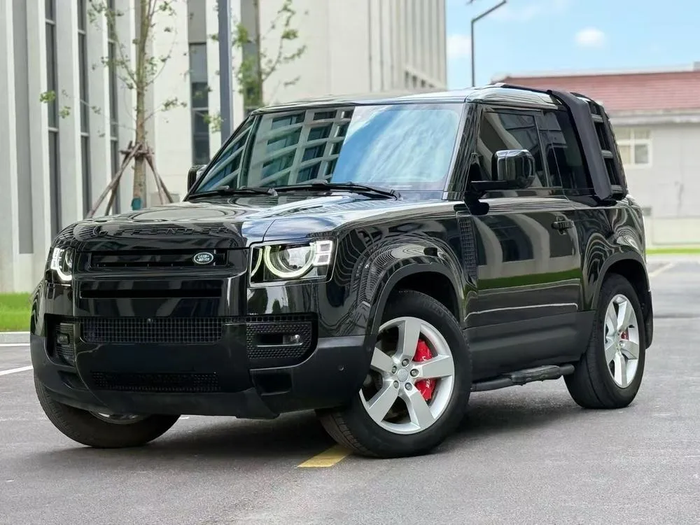 Land Rover Defender, 2024