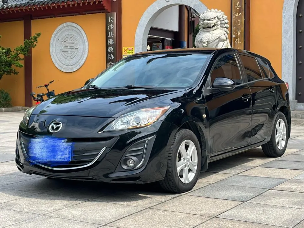 Mazda 3 Xingcheng, 2015