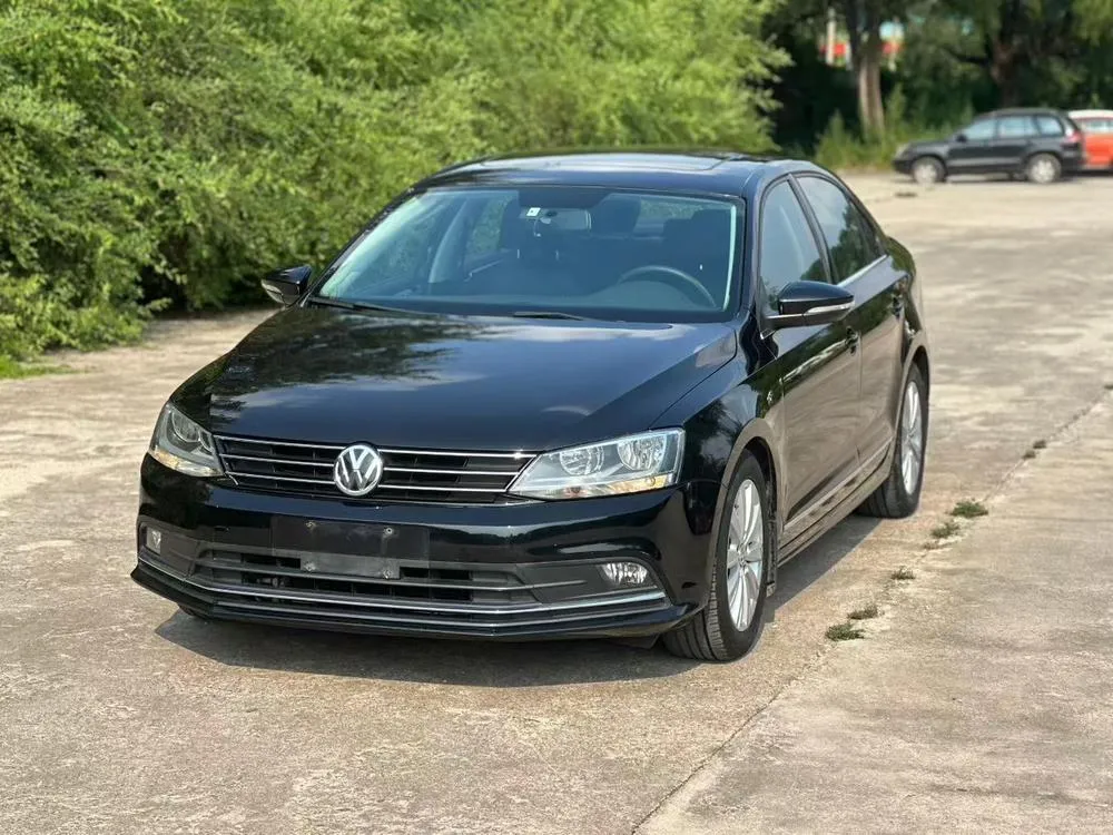 Volkswagen Sagitar, 2015