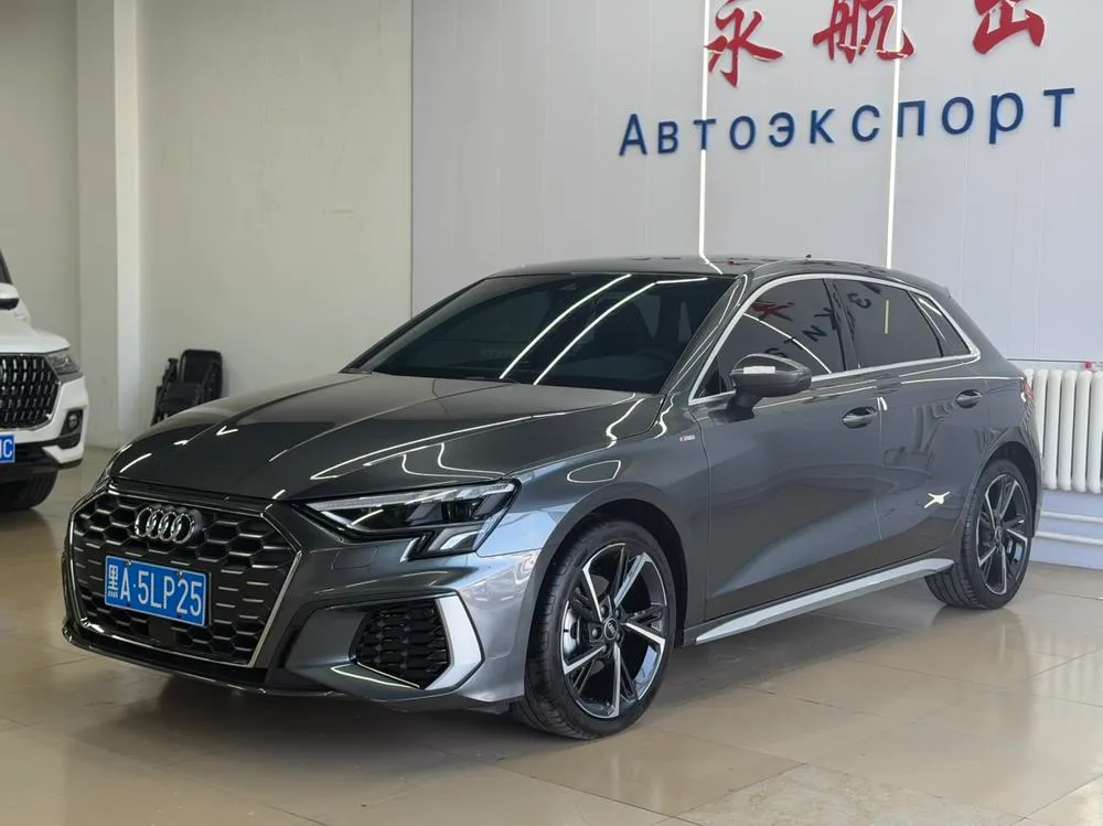Audi A3 Facelift Sportback 35 TFSI Fashion Sport Version, 2023 — фото 1