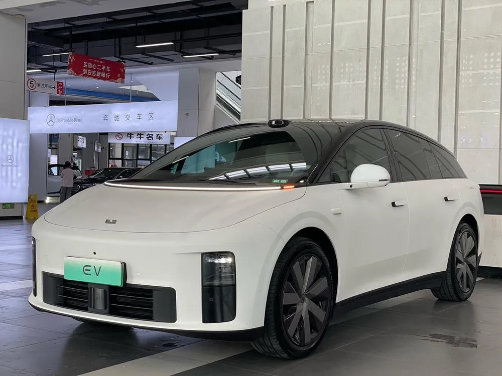 Li Auto Li i6, 2025