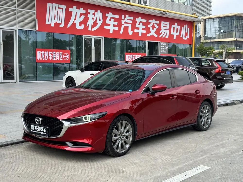 Mazda 3 Axela, 2021