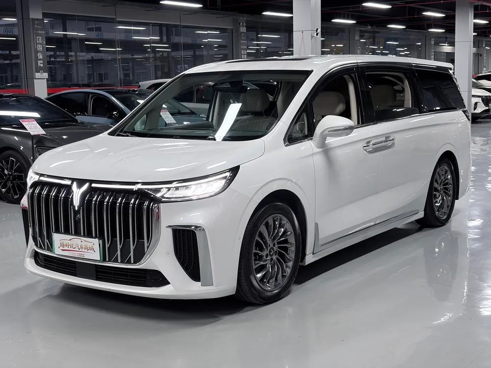 Voyah Dreamer PHEV, 2022