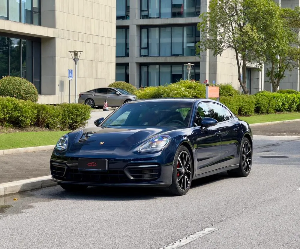 Porsche Panamera, 2022