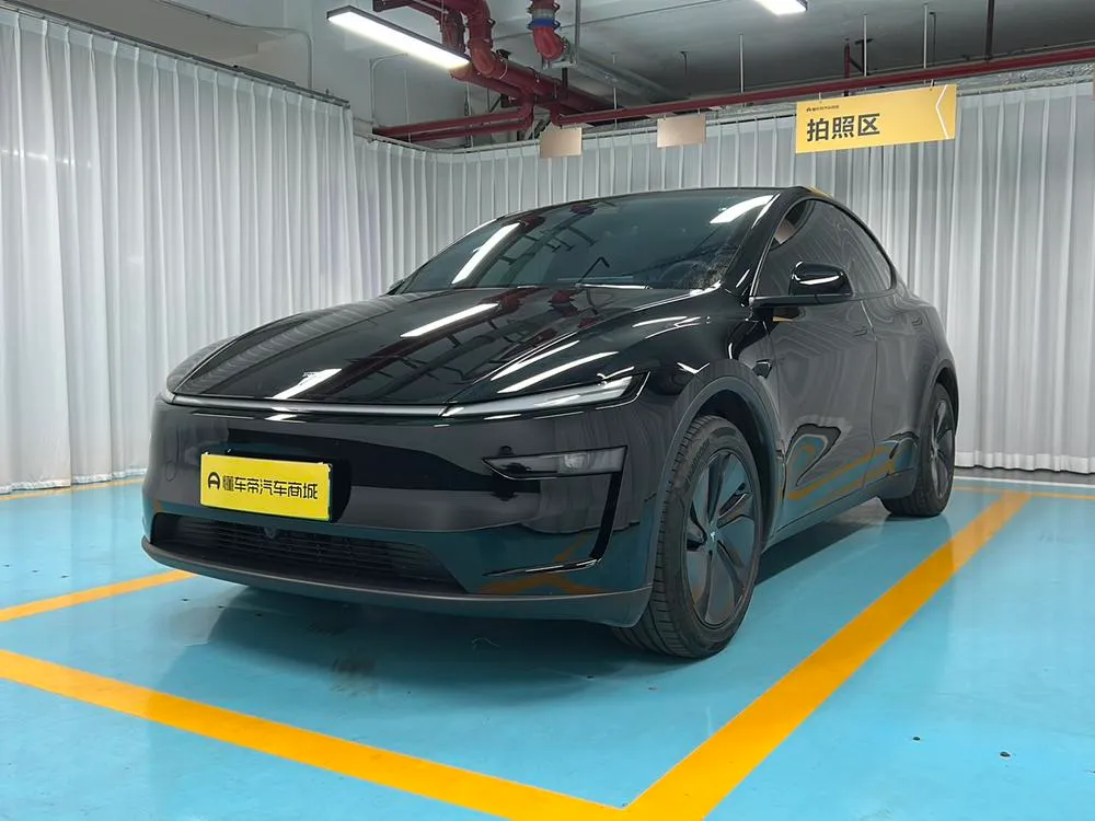 Tesla Model Y, 2026