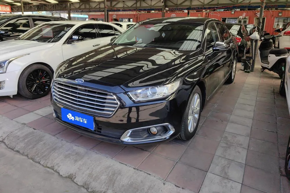 Ford Taurus, 2016