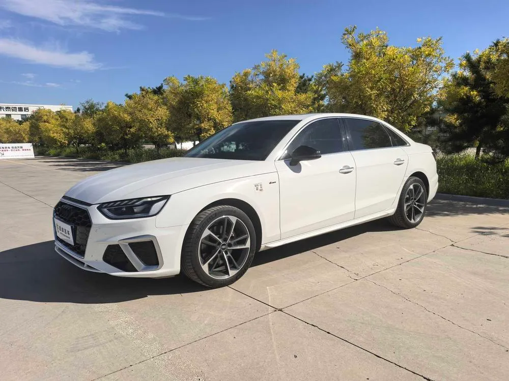 Audi A4L, 2022
