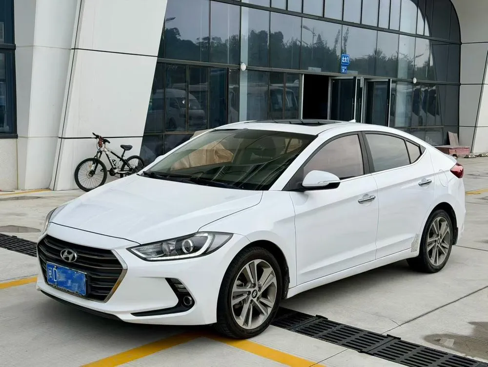 Hyundai Elantra Lingdong, 2016