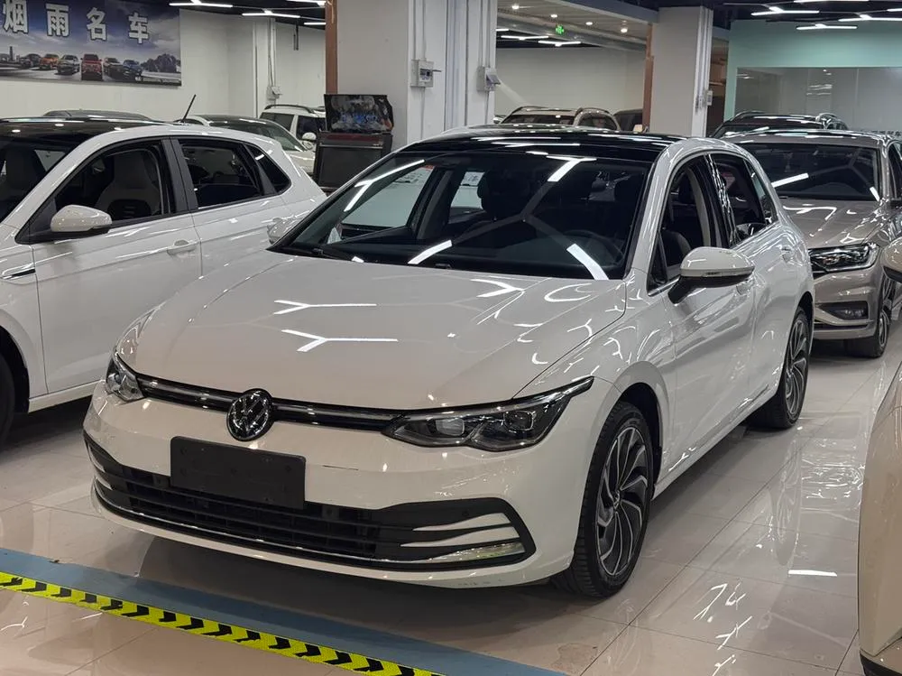 Volkswagen Golf, 2021
